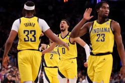 包含雄鹿狂砍步行者分，詹姆斯迎来新赛季高光！的词条